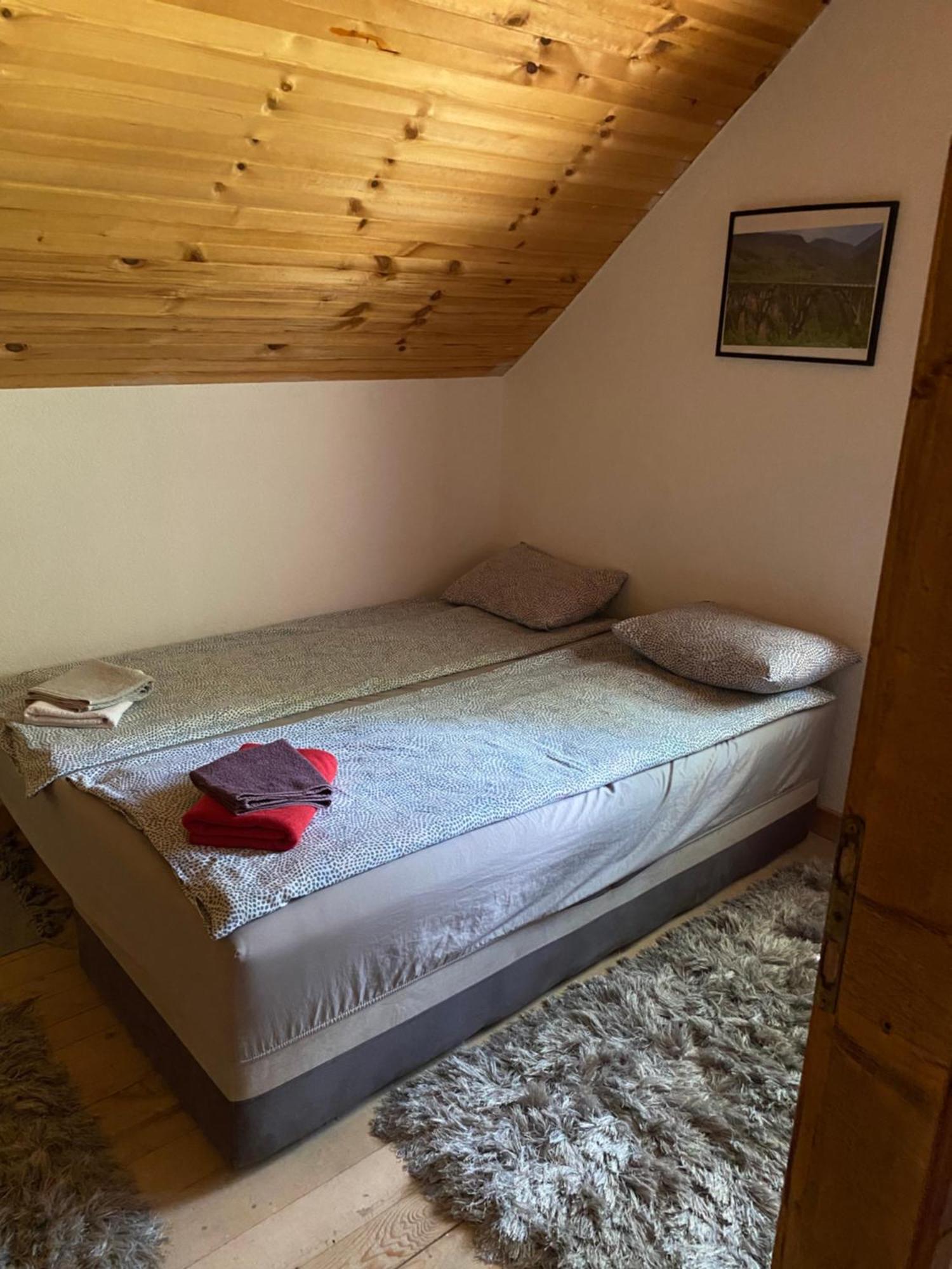 Lasica Zabljak  Bagian luar foto
