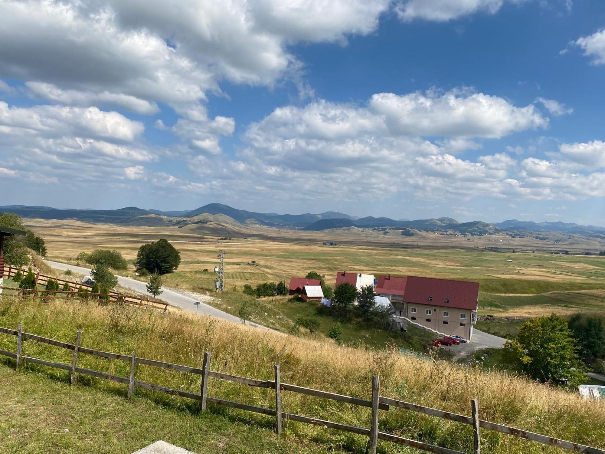 Lasica Zabljak  Bagian luar foto