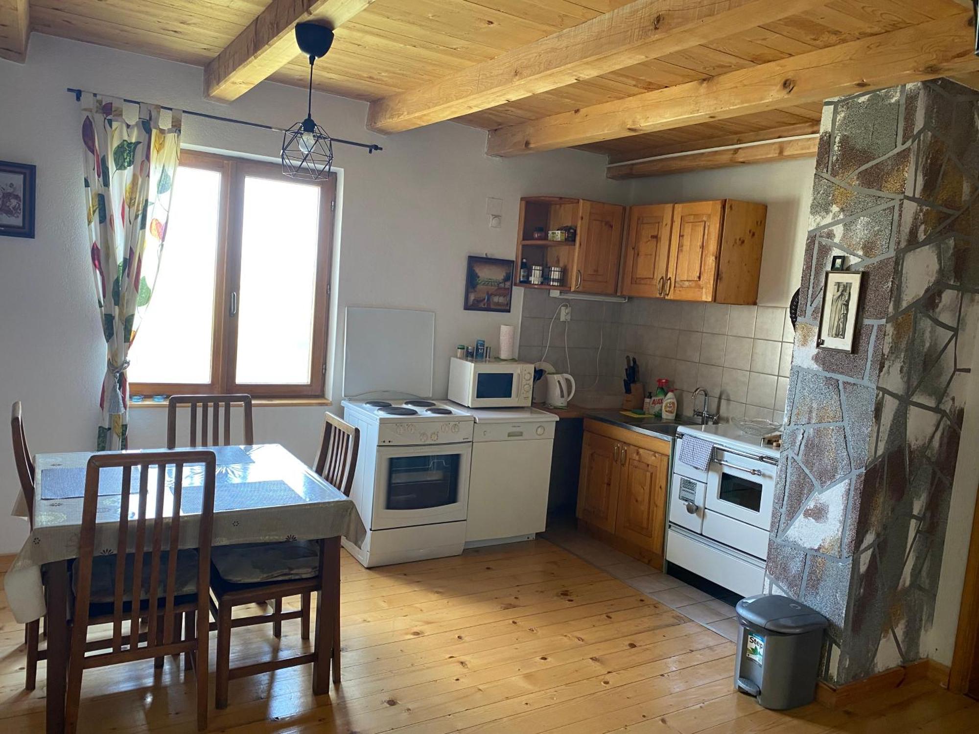 Lasica Zabljak  Bagian luar foto
